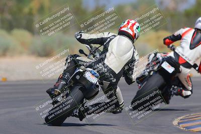 media/Sep-25-2023-Moto Forza (Mon) [[81ffa65e0a]]/B-C Group/Session 4 (Turn 2 Backside)/